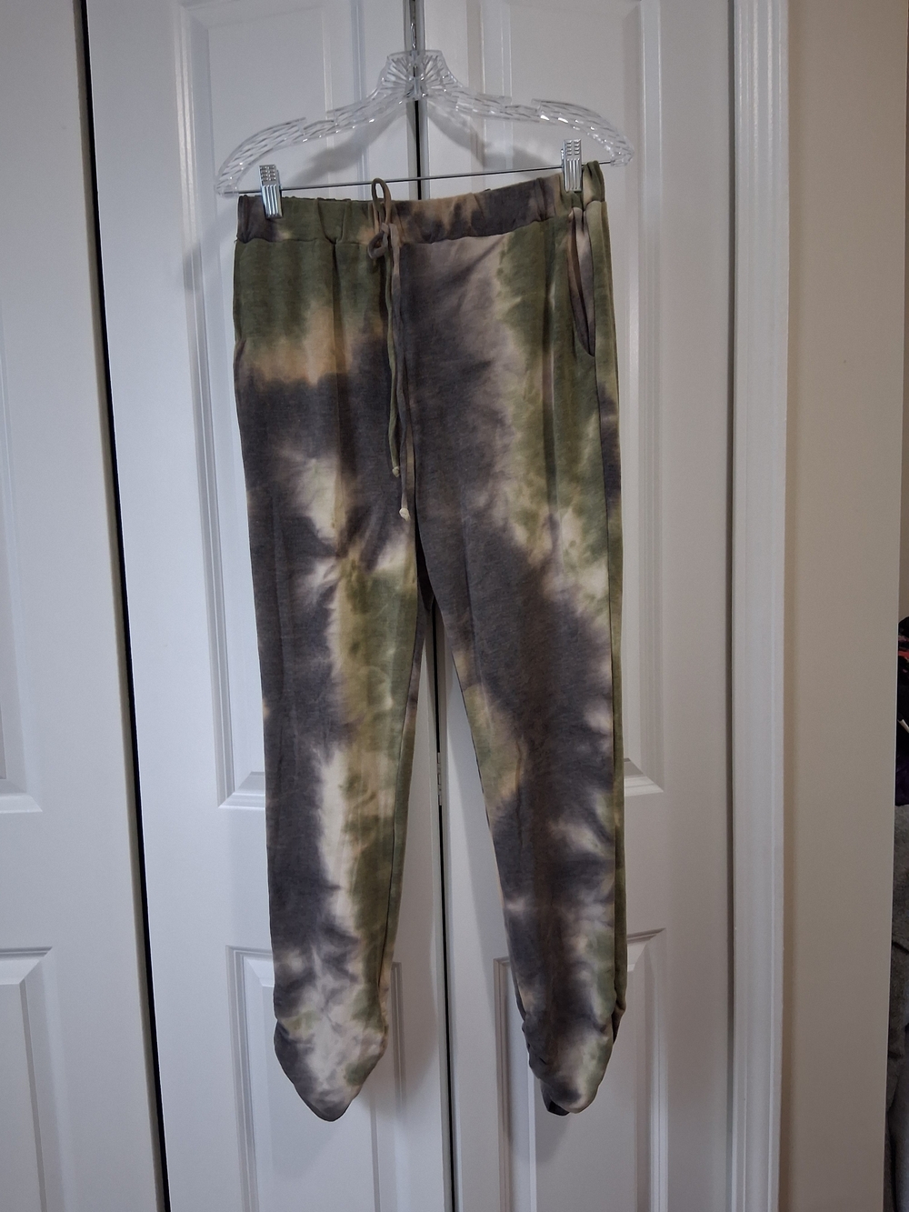eesome Olive & Gray Tie-Dye Joggers
